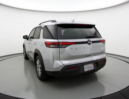 Brilliant Silver Metallic 2025 Nissan Pathfinder SV FWD