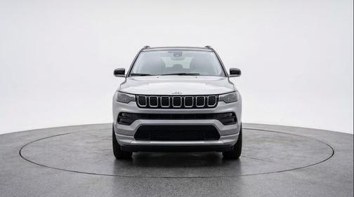 Silver Zynith Metallic Clearcoat 2025 Jeep Compass Limited
