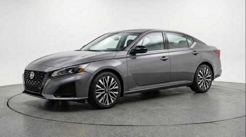 Gun Metallic 2025 Nissan Altima SV FWD