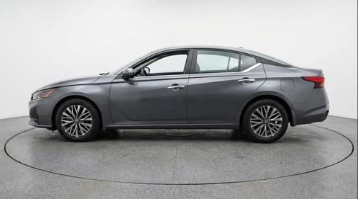 Gun Metallic 2025 Nissan Altima SV FWD