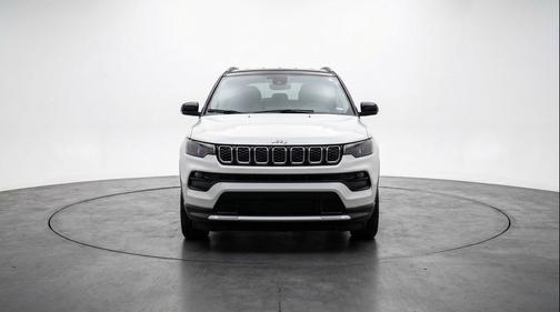 Bright White Clearcoat 2025 Jeep Compass Limited