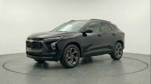 Mosaic Black Metallic 2025 Chevrolet Trax LT