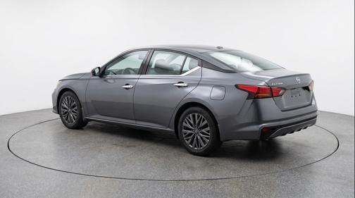 Gun Metallic 2025 Nissan Altima SV FWD