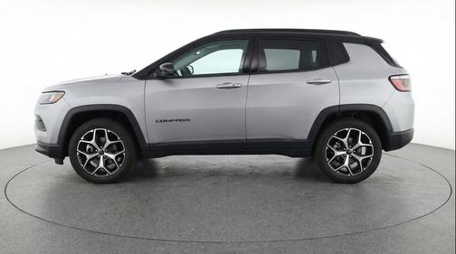 Silver Zynith Metallic Clearcoat 2025 Jeep Compass Limited