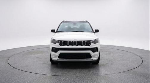 Bright White Clearcoat 2025 Jeep Compass Limited