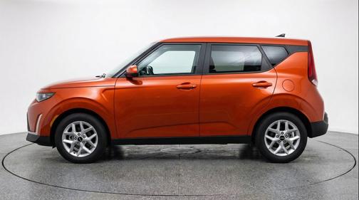 Mars Orange 2025 Kia Soul LX