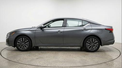 Gun Metallic 2025 Nissan Altima SV FWD