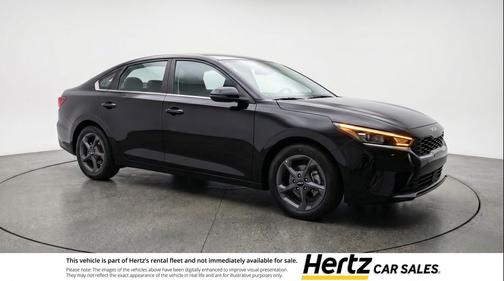 Aurora Black Pearl 2025 Kia K4 LXS