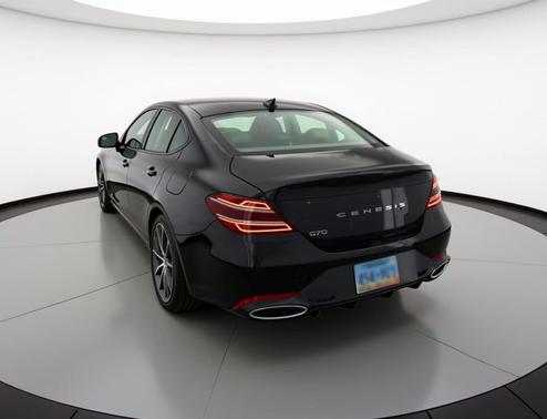 Vik Black 2025 Genesis G70 2.5T RWD