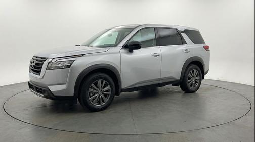 Brilliant Silver Metallic 2025 Nissan Pathfinder SV 4WD