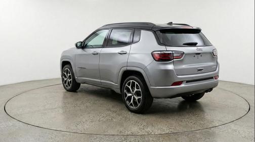 Silver Zynith Metallic Clearcoat 2025 Jeep Compass Limited