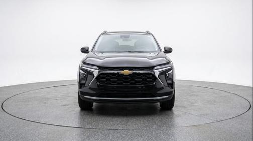 Mosaic Black Metallic 2025 Chevrolet Trax LT