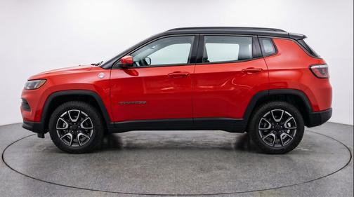 Red Hot Pearlcoat 2025 Jeep Compass Trailhawk