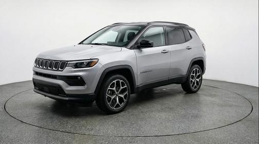 Silver Zynith Metallic Clearcoat 2025 Jeep Compass Limited