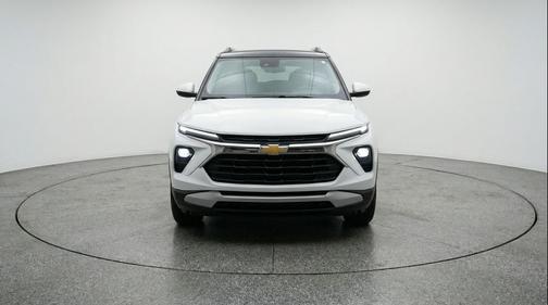 Summit White 2025 Chevrolet Trailblazer LT