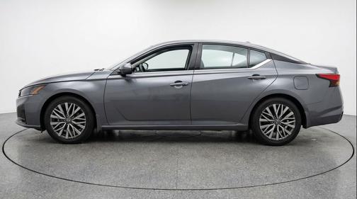 Gun Metallic 2025 Nissan Altima SV FWD