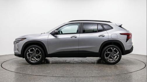 Sterling Gray Metallic 2025 Chevrolet Trax LT