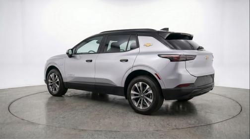 Sterling Gray Metallic 2025 Chevrolet Equinox 1LT