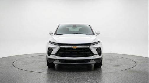 Summit White 2025 Chevrolet Blazer 2LT
