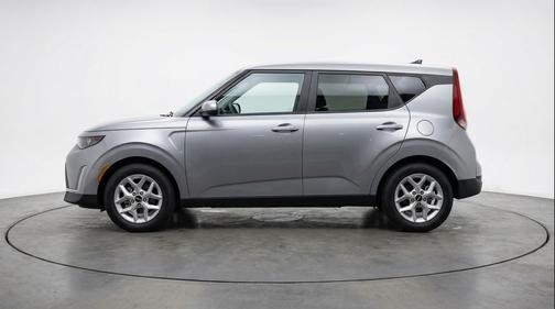Steel Gray 2025 Kia Soul LX