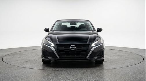Super Black 2025 Nissan Altima SV FWD