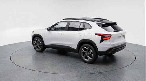Summit White 2025 Chevrolet Trax LT