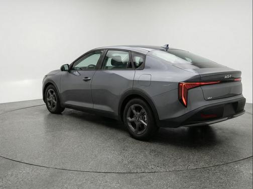 Interstellar Gray 2025 Kia K4 LXS