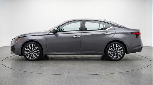 Gun Metallic 2025 Nissan Altima SV FWD