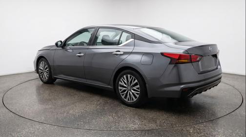 Gun Metallic 2025 Nissan Altima SV FWD