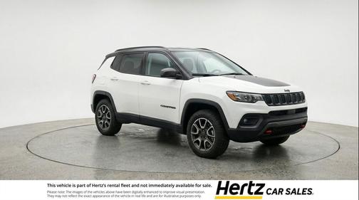 Bright White Clearcoat 2025 Jeep Compass Trailhawk
