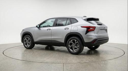 Sterling Gray Metallic 2025 Chevrolet Trax LT