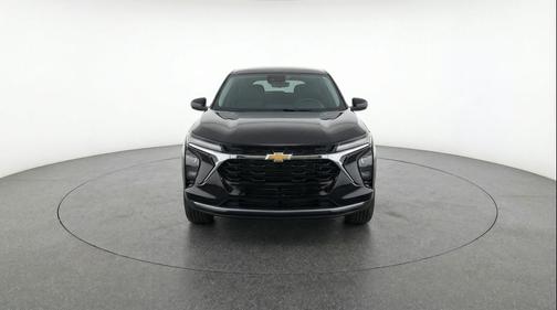 Mosaic Black Metallic 2025 Chevrolet Trax LT