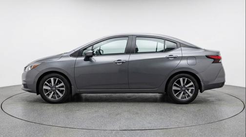 Gun Metallic 2025 Nissan Versa 1.6 SV