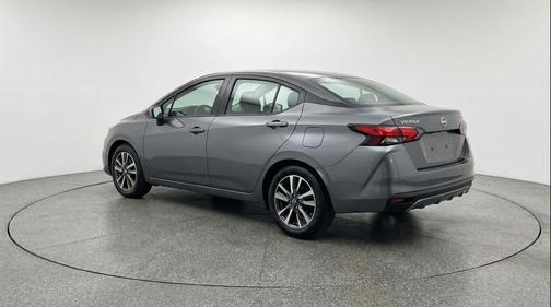 Gun Metallic 2025 Nissan Versa 1.6 SV