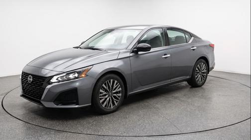 Gun Metallic 2025 Nissan Altima SV FWD