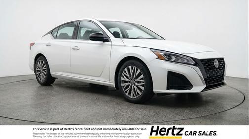 Glacier White 2025 Nissan Altima SV FWD