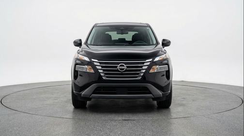 Super Black 2025 Nissan Rogue SV