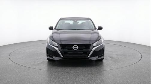 Super Black 2025 Nissan Altima SV FWD