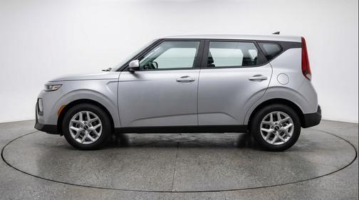 Steel Gray 2025 Kia Soul LX