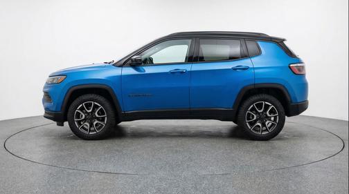 Hydro Blue Pearlcoat 2025 Jeep Compass Trailhawk