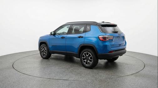 Hydro Blue Pearlcoat 2025 Jeep Compass Trailhawk