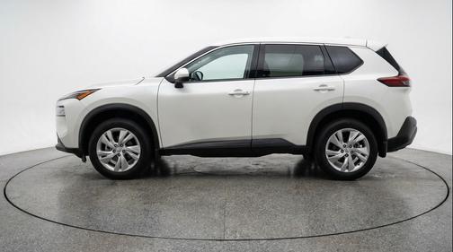 Deep Ocean Blue Pearl 2025 Nissan Rogue SV