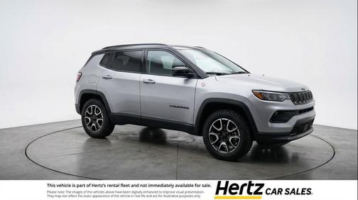 Silver Zynith Metallic Clearcoat 2025 Jeep Compass Trailhawk