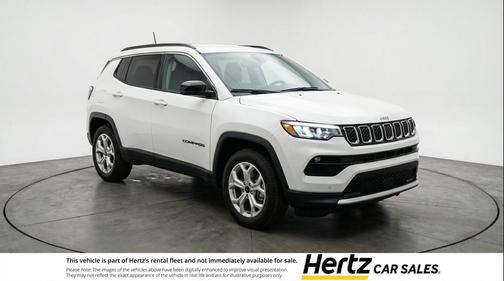 Bright White Clearcoat 2025 Jeep Compass Latitude
