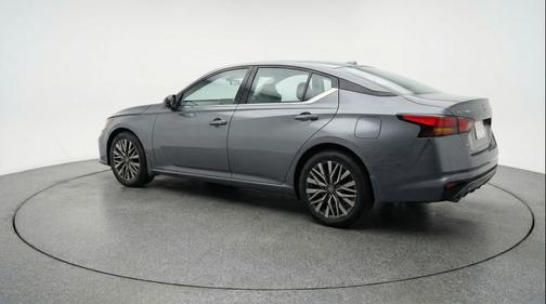 Gun Metallic 2025 Nissan Altima SV FWD