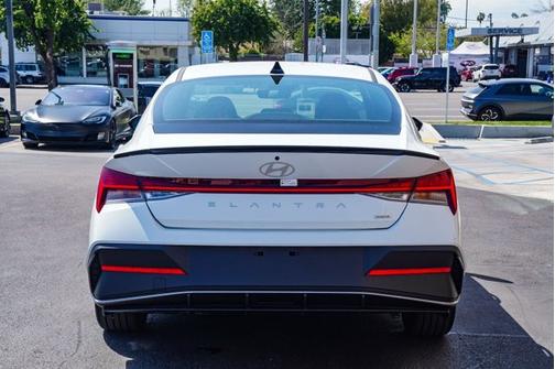 White 2025 Hyundai ELANTRA HEV SEL Sport