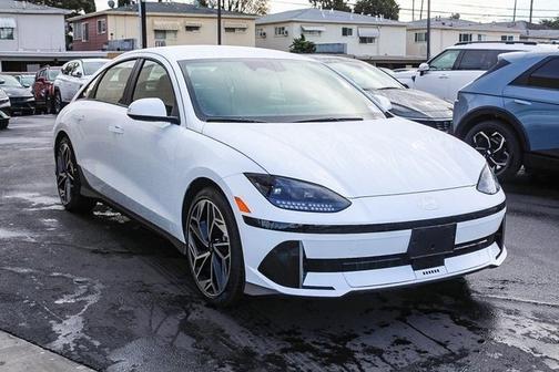 2025 Hyundai IONIQ 6 SEL