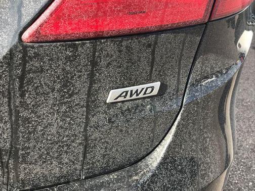 2016 Hyundai SANTA FE SE