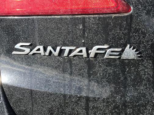 2016 Hyundai SANTA FE SE