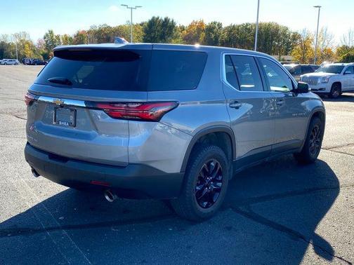 2023 Chevrolet Traverse LS